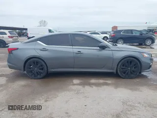 2022 Nissan Altima SR z VIN 1N4BL4CV2NN325196, wystawiony jako IAAI lot #41949704 z przebiegiem 57 522 mil mil oraz . Historia ofert i sprzedaży dostępna na DreamBid. Obrazek 13.