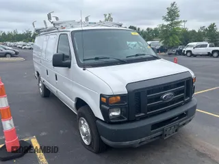 2010 Ford Econoline Cargo Commercial z VIN 1FTNE2EL2ADA74603, wystawiony jako IAAI lot #42511184 z przebiegiem 161 715 mil mil oraz . Historia ofert i sprzedaży dostępna na DreamBid. Obrazek 1.