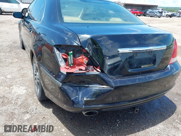 2005 Acura RL z VIN JH4KB16505C001925, wystawiony jako IAAI lot #42435200 z przebiegiem 154 217 mil mil oraz . Historia ofert i sprzedaży dostępna na DreamBid. Obrazek 6.