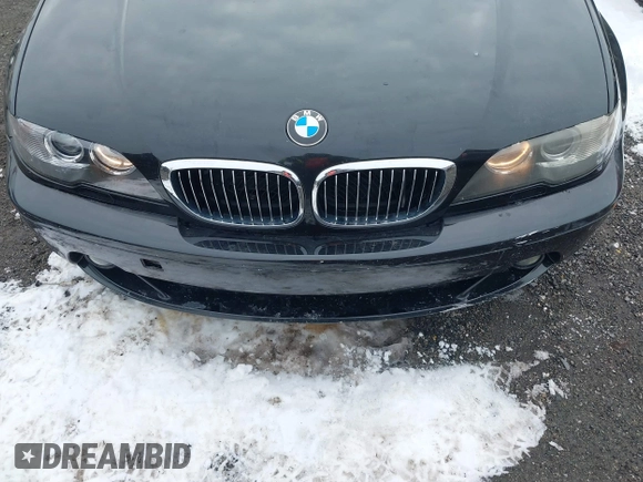 2006 BMW 3 Series 325Ci with VIN WBABW33476PX88778, listed as a IAAI auction lot 41305627 with 137,677 mi miles and . Bid and sale history available at carsss.com. Image 12.