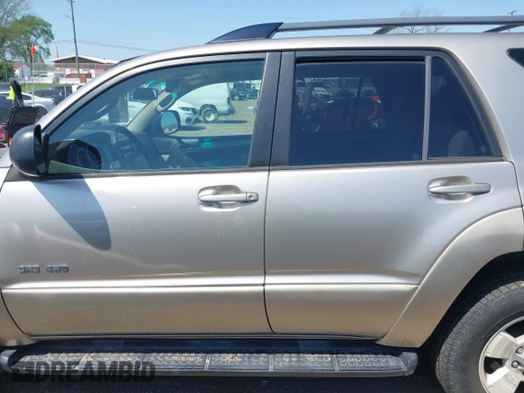2004 Toyota 4Runner SR5 with VIN JTEBU14R640037597, listed as a IAAI auction lot 41989478 with 281,611 mi miles and . Bid and sale history available at DreamBid. Image 14.