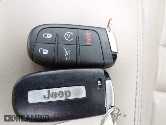 2017 Jeep Grand Cherokee Limited with VIN 1C4RJEBG3HC678912, listed as a IAAI auction lot 41947718 with 1 mi miles. Bid and sale history available at carsss.com. Image 11.