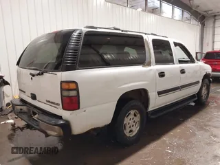 2005 Chevrolet Suburban LT z VIN 1GNFK16Z85R181312, wystawiony jako IAAI lot #41013350 z przebiegiem 270 753 mil mil oraz . Historia ofert i sprzedaży dostępna na DreamBid. Obrazek 4.