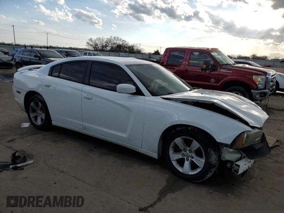 2013 Dodge Charger SE z VIN 2C3CDXBG2DH596898, wystawiony jako Copart lot #45524265 z przebiegiem 217 115 mil mil oraz Szkoda całkowita • Salvage title. Historia ofert i sprzedaży dostępna na DreamBid. Obrazek 4.