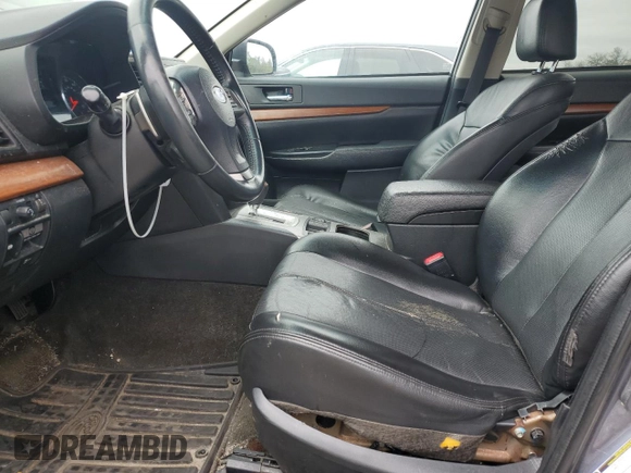 2014 Subaru Outback Limited z VIN 4S4BRBLC3E3323492, wystawiony jako Copart lot #61938235 z przebiegiem 173 738 mil mil oraz Szkoda całkowita • Salvage title. Historia ofert i sprzedaży dostępna na DreamBid. Obrazek 7.
