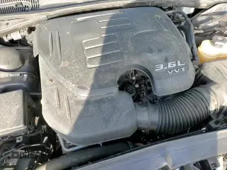 2019 Dodge Challenger SXT with VIN 2C3CDZAG6KH751320, listed as a Copart auction lot 68336875 with 75,045 mi miles and Salvage title. Bid and sale history available at DreamBid. Image 15.