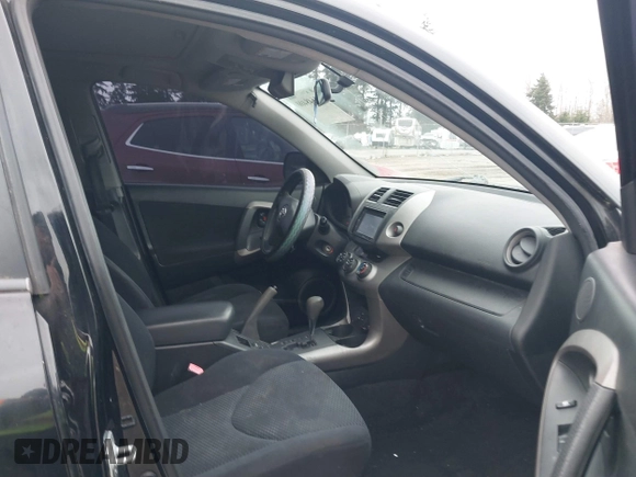 2006 Toyota RAV4 Sport with VIN JTMZK32V465002650, listed as a IAAI auction lot 41648400 with 294,305 mi miles. Bid and sale history available at carsss.com. Image 5.