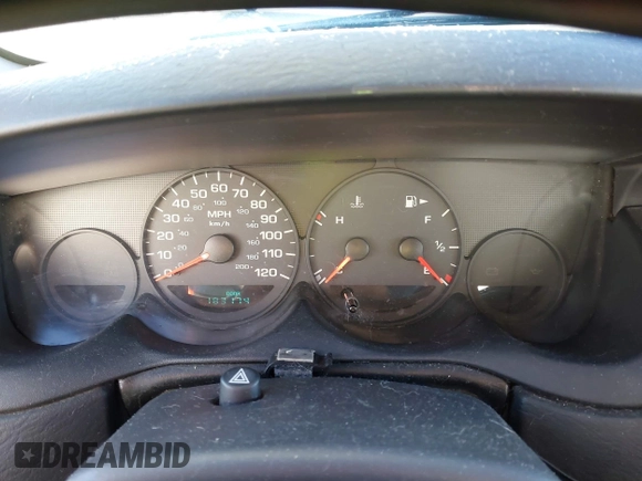 2001 Dodge Neon Highline z VIN 1B3ES46C81D206638, wystawiony jako IAAI lot #41437773 z przebiegiem 183 174 mil mil oraz . Historia ofert i sprzedaży dostępna na DreamBid. Obrazek 7.