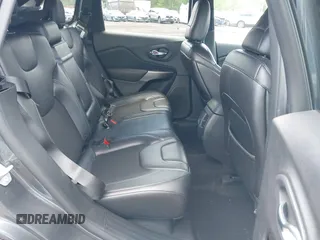 2019 Jeep Cherokee Latitude Plus с VIN 1C4PJMLB6KD355718, выставлен на аукционе IAAI как лот 42209813 с пробегом 101 773 миль миль и . История ставок и продаж доступна на DreamBid. Изображение 8.