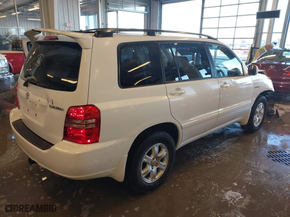 2003 Toyota Highlander with VIN JTEHF21A430153629, listed as a IAAI auction lot 41334411 with 236,557 mi miles. Bid and sale history available at carsss.com. Image 4.