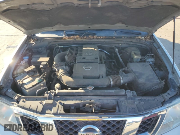2013 Nissan Frontier SL z VIN 1N6AD0ER3DN753897, wystawiony jako Copart lot #81816784 z przebiegiem 212 485 mil mil oraz Czysty tytuł • Clean title. Historia ofert i sprzedaży dostępna na DreamBid. Obrazek 11.