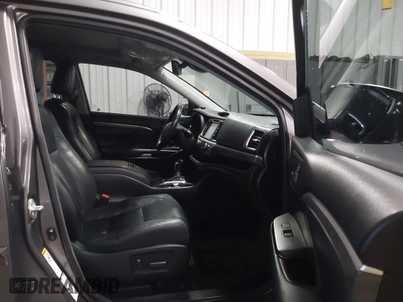 2018 Toyota Highlander Hybrid Limited с VIN 5TDDGRFH0JS039412, выставлен на аукционе IAAI как лот 41369168 с пробегом 106 724 миль миль и . История ставок и продаж доступна на DreamBid. Изображение 5.