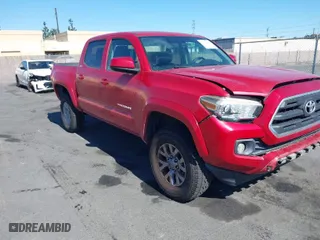 2016 Toyota Tacoma SR with VIN 3TMCZ5AN8GM035418, listed as a IAAI auction lot 41651018 with 171,498 mi miles. Bid and sale history available at carsss.com. Image 1.