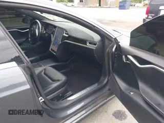 2016 Tesla Model S 70 с VIN 5YJSA1E17GF174544, выставлен на аукционе IAAI как лот 42221358 с пробегом 114 354 миль миль и . История ставок и продаж доступна на DreamBid. Изображение 5.