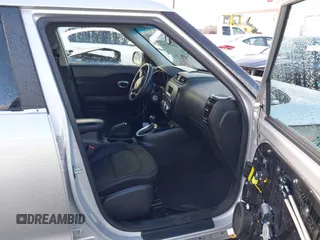 2016 Kia Soul with VIN KNDJN2A20G7853825, listed as a IAAI auction lot 41604997 with 133,624 mi miles. Bid and sale history available at carsss.com. Image 5.