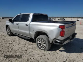 2020 Chevrolet Silverado 1500 Custom with VIN 3GCPWBEHXLG212637, listed as a Copart auction lot 42171255 with 105,055 mi miles and Salvage Title. Bid and sale history available at carsss.com. Image 2.