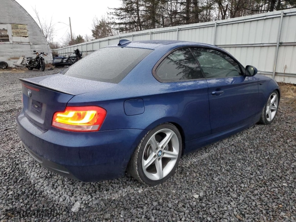 2013 BMW 1 Series 135i with VIN WBAUC9C57DVY60214, listed as a Copart auction lot 76045144 with 59,276 mi miles and Salvage Title. Bid and sale history available at carsss.com. Image 3.