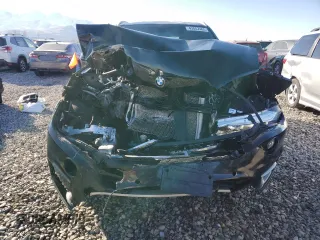 2017 BMW X5 xDrive35i z VIN 5UXKR0C35H0V73944, wystawiony jako Copart lot #43057465 z przebiegiem 90 571 mil mil oraz Szkoda całkowita • Salvage title. Historia ofert i sprzedaży dostępna na DreamBid. Obrazek 5.