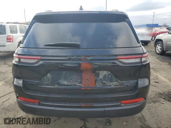 2022 Jeep Grand Cherokee Laredo with VIN 1C4RJHAGXN8633046, listed as a Copart auction lot 77960944 with 41,830 mi miles and Clean title. Bid and sale history available at DreamBid. Image 6.