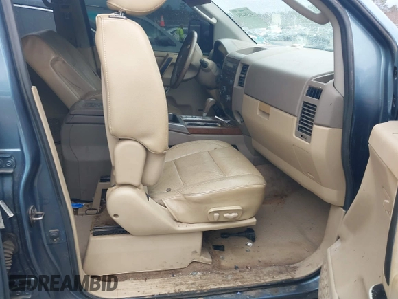 2010 Nissan Titan SE with VIN 1N6BA0ED1AN304375, listed as a IAAI auction lot 41384892 with 241,626 mi miles. Bid and sale history available at carsss.com. Image 5.