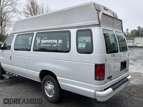2014 Ford Econoline Cargo Commercial with VIN 1FTNS2EW3EDA97297, listed as a Copart auction lot 56185395 with 167,805 mi miles and Clean Title. Bid and sale history available at DreamBid. Image 3.