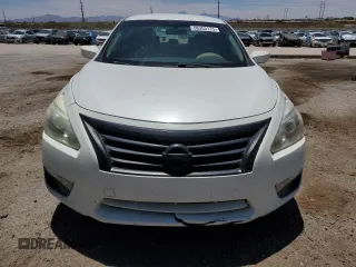 2015 Nissan Altima 2.5 with VIN 1N4AL3AP9FN917867, listed as a Copart auction lot 58353175 with 136,972 mi miles and Salvage title. Bid and sale history available at DreamBid. Image 5.