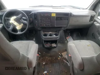 2003 Chevrolet Express Cargo z VIN 1GCHG35UX31215671, wystawiony jako Copart lot #47571675 z przebiegiem Nie podano mil oraz Szkoda całkowita • Salvage title. Historia ofert i sprzedaży dostępna na DreamBid. Obrazek 8.