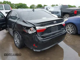 2018 Lexus ES with VIN JTHBW1GG7J2193963, listed as a IAAI auction lot 41894318 with 75,969 mi miles. Bid and sale history available at carsss.com. Image 6.