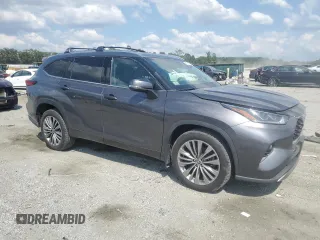 2022 Toyota Highlander Platinum with VIN 5TDFZRBH7NS182601, listed as a Copart auction lot 61832475 with 61,958 mi miles and Salvage title. Bid and sale history available at DreamBid. Image 4.
