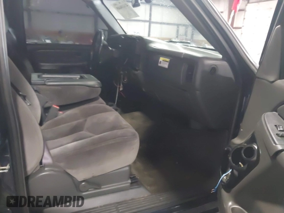 2006 GMC Sierra 1500 SLT with VIN 2GTEK13T461221013, listed as a IAAI auction lot 41610449 with Not Provided miles and . Bid and sale history available at carsss.com. Image 5.