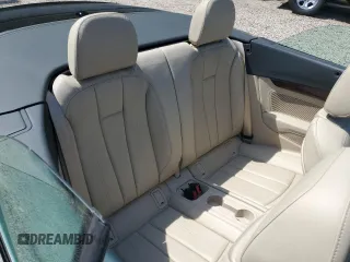 2018 Audi A5 Cabriolet Premium Plus z VIN WAUYNGF59JN009071, wystawiony jako Copart lot #53719285 z przebiegiem 82 038 mil mil oraz Szkoda całkowita • Salvage title. Historia ofert i sprzedaży dostępna na DreamBid. Obrazek 10.