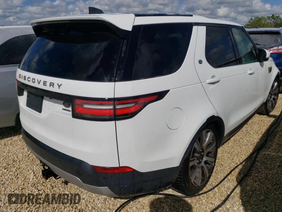 2017 Land Rover Discovery HSE with VIN SALRRBBVXHA024919, listed as a Copart auction lot 63544292 with 0 mi miles. Bid and sale history available at carsss.com. Image 4.