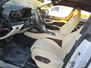 2022 Lamborghini Urus z VIN ZPBUA1ZL3NLA17004, wystawiony jako Copart lot #83652724 z przebiegiem 3691 mil mil oraz Tytuł czysty. Historia ofert i sprzedaży dostępna na DreamBid. Obrazek 7.