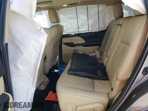 2019 Toyota Highlander Limited z VIN 5TDDZRFH3KS944285, wystawiony jako Copart lot #57176285 z przebiegiem 83 174 mil mil oraz Szkoda całkowita • Salvage title. Historia ofert i sprzedaży dostępna na DreamBid. Obrazek 11.