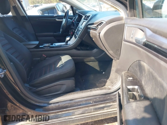 2013 Ford Fusion SE with VIN 3FA6P0H92DR160983, listed as a IAAI auction lot 40765682 with 204,247 mi miles and . Bid and sale history available at DreamBid. Image 5.