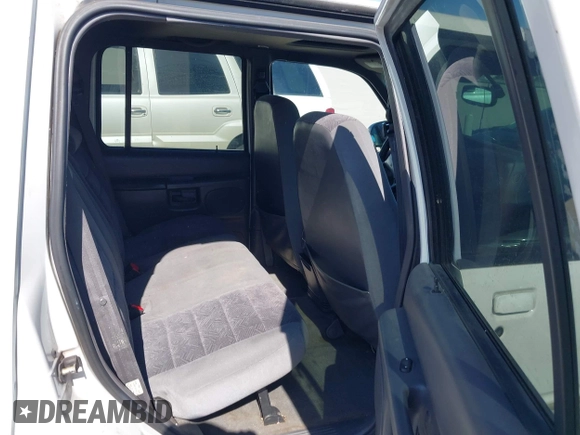 1999 Ford Explorer XLT с VIN 1FMZU32E5XZB80597, выставлен на аукционе IAAI как лот 42099254 с пробегом 267 534 миль миль и . История ставок и продаж доступна на DreamBid. Изображение 8.