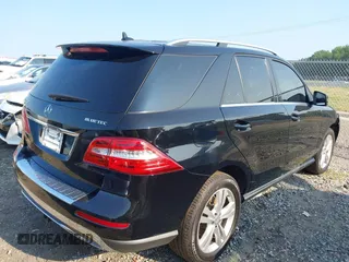 2014 Mercedes-Benz M 350 with VIN 4JGDA2EB8EA432840, listed as a IAAI auction lot 42606950 with 184,364 mi miles and . Bid and sale history available at DreamBid. Image 4.