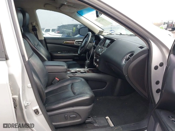 2014 Nissan Pathfinder SV with VIN 5N1AR2MN8EC663054, listed as a IAAI auction lot 41023768 with 177,994 mi miles. Bid and sale history available at carsss.com. Image 5.