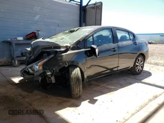 2020 Nissan Versa SV z VIN 3N1CN8EV8LL840359, wystawiony jako Copart lot #53277715 z przebiegiem 97 549 mil mil oraz Szkoda całkowita • Salvage title. Historia ofert i sprzedaży dostępna na DreamBid. Obrazek 1.