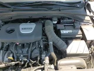 2020 Hyundai Elantra N Line z VIN KMHH55LC0LU134068, wystawiony jako Copart lot #67844965 z przebiegiem 133 634 mil mil oraz Szkoda całkowita • Salvage title. Historia ofert i sprzedaży dostępna na DreamBid. Obrazek 14.