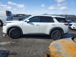 2024 Nissan Pathfinder SL with VIN 5N1DR3CD1RC204708, listed as a Copart auction lot 45427355 with 15,066 mi miles and Salvage Title. Bid and sale history available at carsss.com. Image 2.