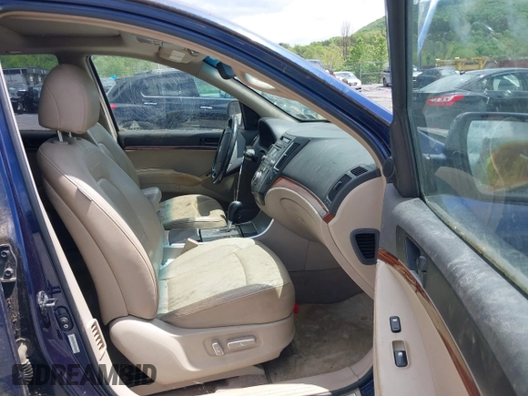 2007 Hyundai Veracruz GLS with VIN KM8NU73C17U016103, listed as a IAAI auction lot 42195881 with 199,508 mi miles and . Bid and sale history available at DreamBid. Image 5.