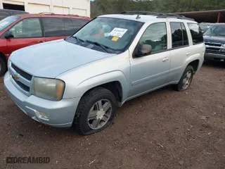 2007 Chevrolet TrailBlazer LS with VIN 1GNDS13SX72241889, listed as a IAAI auction lot 41244149 with 257,485 mi miles. Bid and sale history available at carsss.com. Image 2.