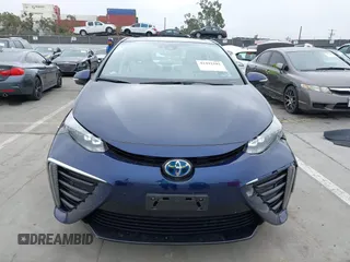 2020 Toyota Mirai with VIN JTDBVRBDXLA008183, listed as a IAAI auction lot 42492101 with 28,969 mi miles and . Bid and sale history available at DreamBid. Image 12.