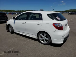 2009 Toyota Matrix S z VIN 2T1LE40E99C004312, wystawiony jako Copart lot #57679935 z przebiegiem 149 608 mil mil oraz Tytuł czysty. Historia ofert i sprzedaży dostępna na DreamBid. Obrazek 2.