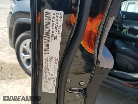 2024 Jeep Compass Latitude z VIN 3C4NJDBN2RT109871, wystawiony jako Copart lot #65576335 z przebiegiem 43 598 mil mil oraz Czysty tytuł • Clean title. Historia ofert i sprzedaży dostępna na DreamBid. Obrazek 14.
