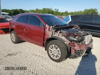 2017 Cadillac XT5 FWD z VIN 1GYKNARS3HZ111308, wystawiony jako Copart lot #57780285 z przebiegiem 46 678 mil mil oraz Szkody całkowita. Historia ofert i sprzedaży dostępna na DreamBid. Obrazek 4.