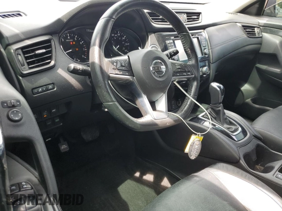 2017 Nissan Rogue S z VIN JN8AT2MT2HW404698, wystawiony jako Copart lot #58554905 z przebiegiem 146 650 mil mil oraz Szkoda całkowita • Salvage title. Historia ofert i sprzedaży dostępna na DreamBid. Obrazek 8.