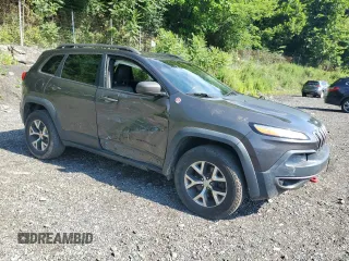 2015 Jeep Cherokee Trailhawk с VIN 1C4PJMBS3FW698997, выставлен на аукционе Copart как лот 63470875 с пробегом 107 535 миль миль и Списание • Salvage title. История ставок и продаж доступна на DreamBid. Изображение 4.