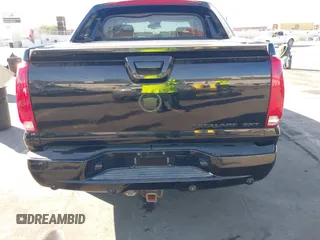2008 Cadillac Escalade EXT z VIN 3GYFK62808G147107, wystawiony jako IAAI lot #41397796 z przebiegiem Nie podano mil oraz . Historia ofert i sprzedaży dostępna na DreamBid. Obrazek 16.